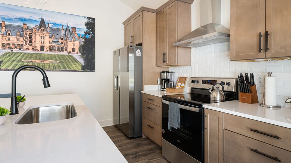 Top notch stainless appliances.