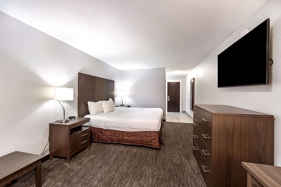 Bedroom with a comfortable King size bed
