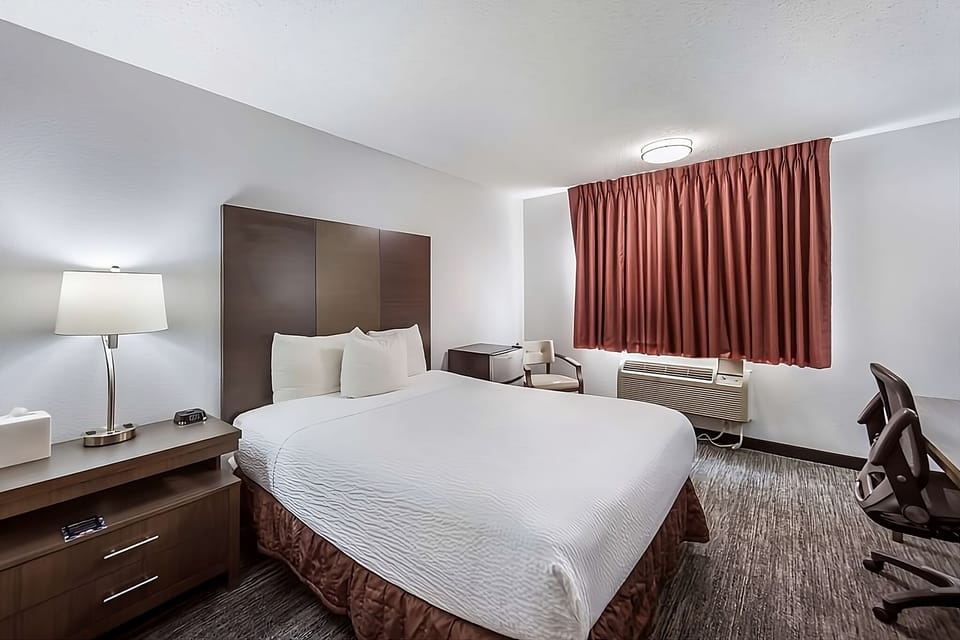 Comfortable Queen size bed!