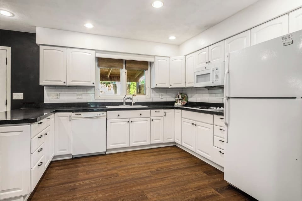 Lots of counter space in kitchen.