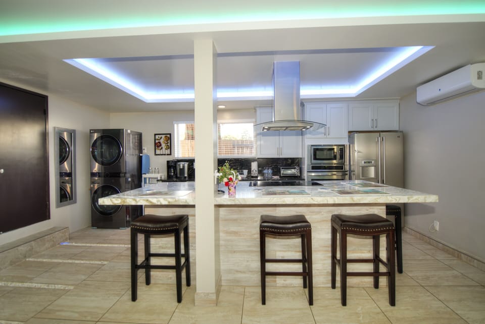 Kitchen 2 & Laundry 2