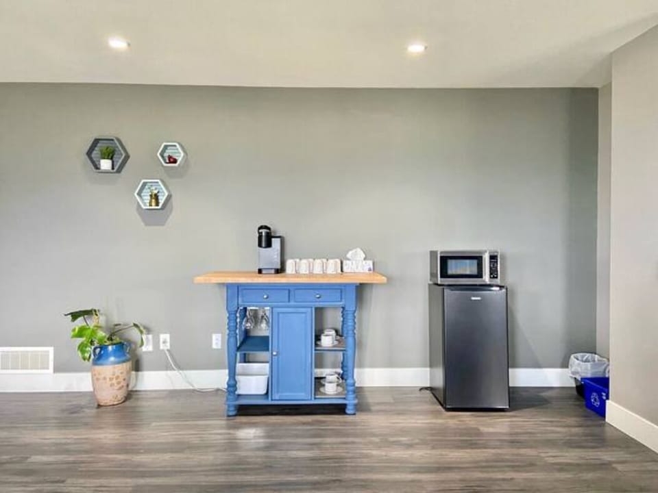 Convenient Kitchenette.  
