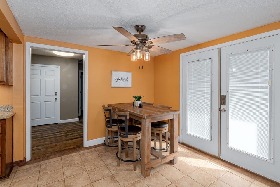 Breakfast nook across from dining table