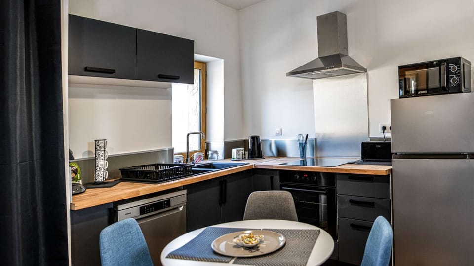 Equipped kitchen