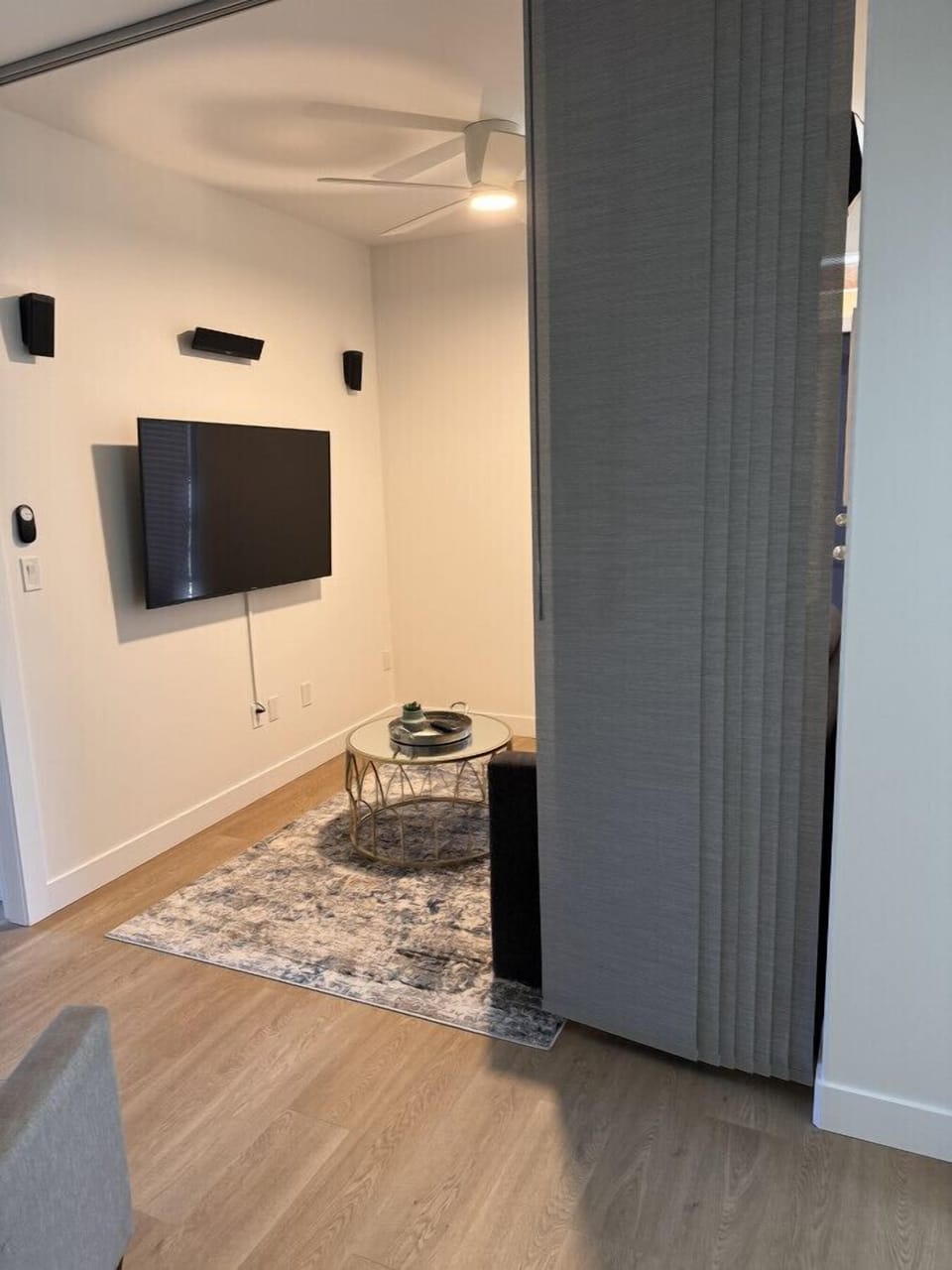 Den/ Separate room