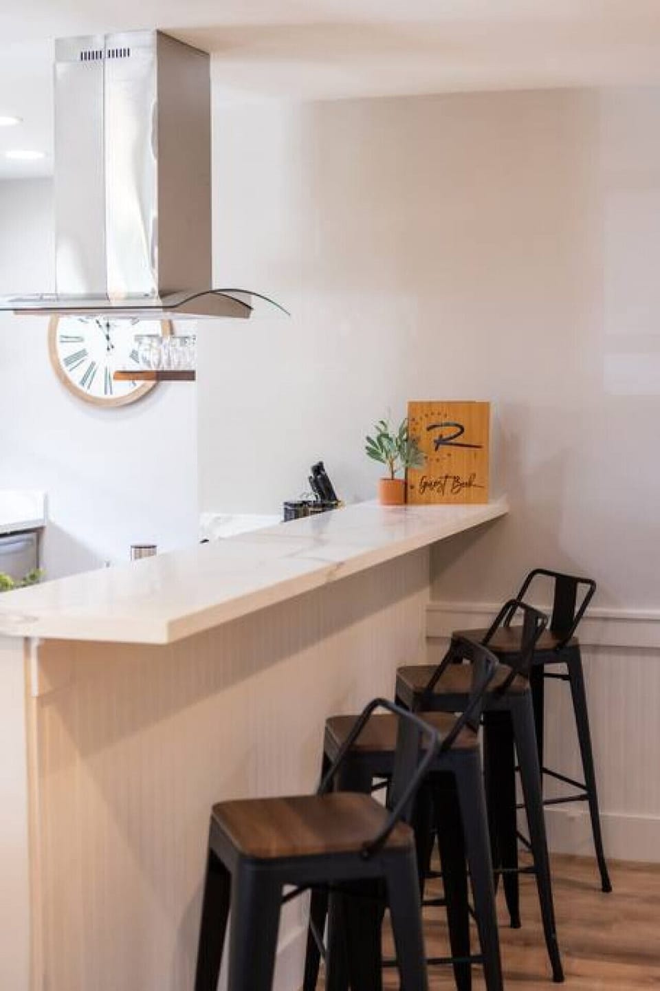 Entertain your guests and enjoy the B Avenue Bungalows