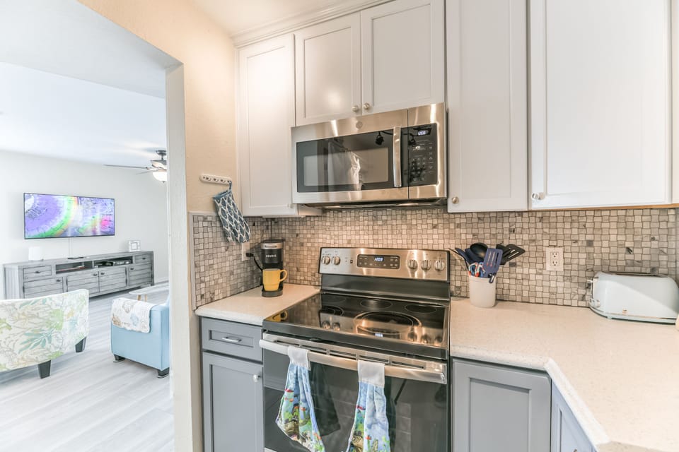 Full size appliances make cooking a breeze.