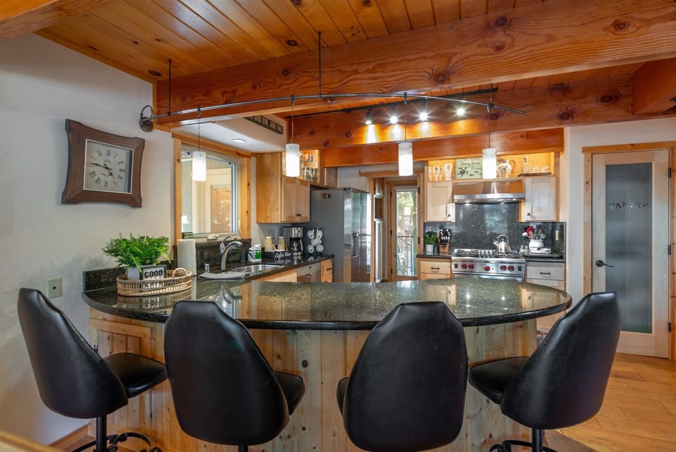 Kitchen also included 4 comfy island stools