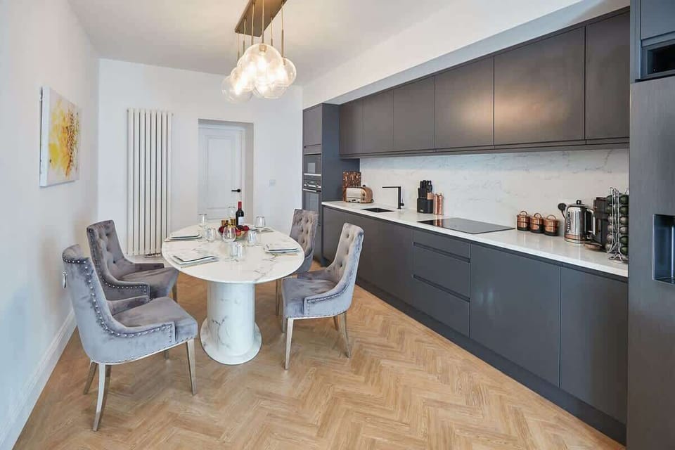 Oxford House, Harrogate - Host & Stay