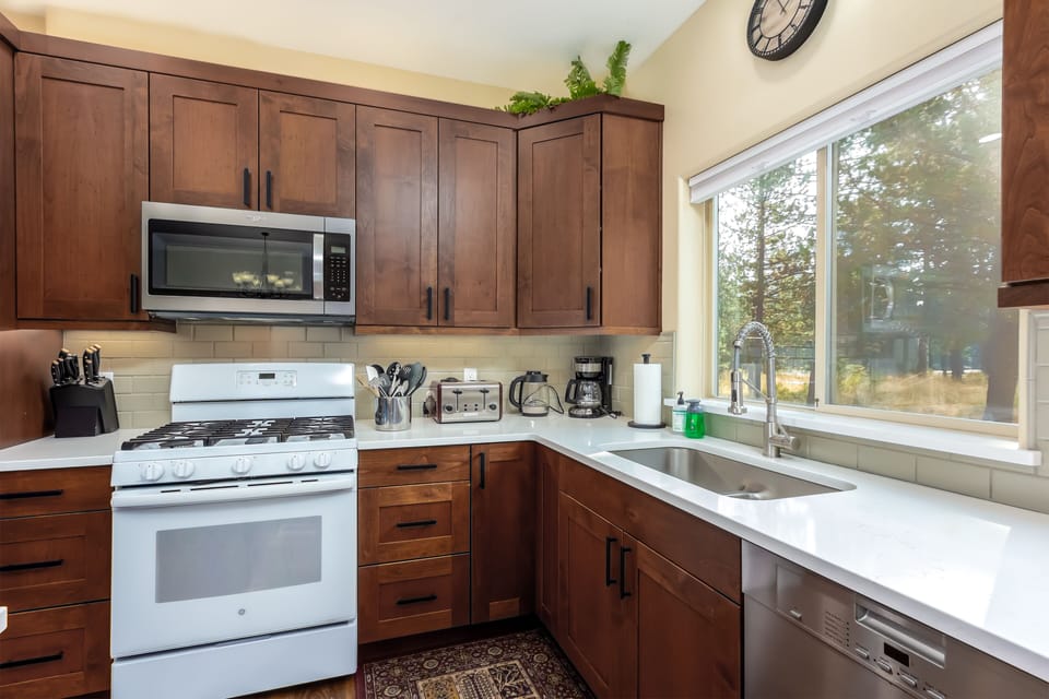 Kitchen - Main Level