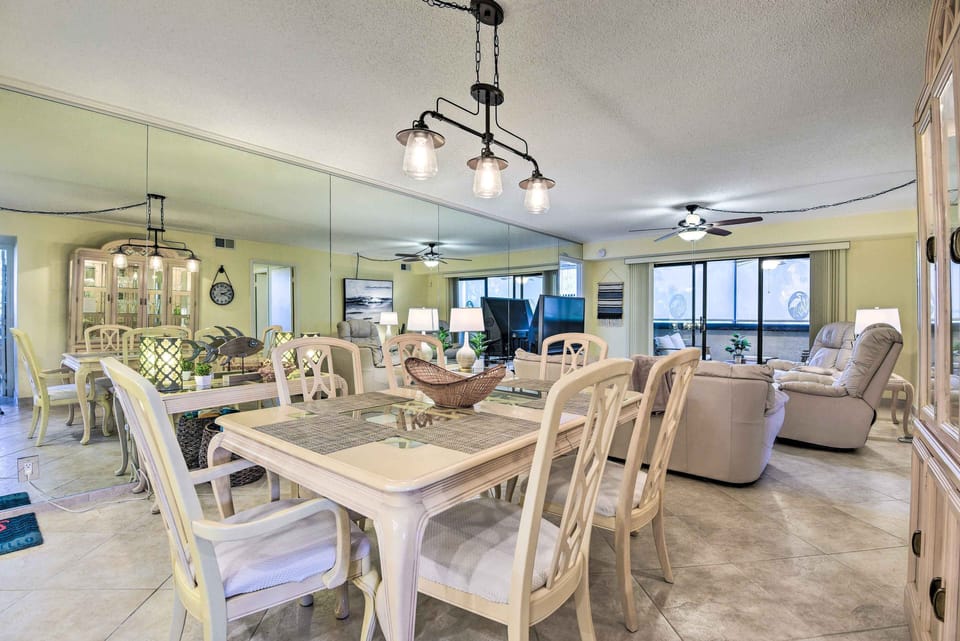 Dining Area | Dishware & Flatware