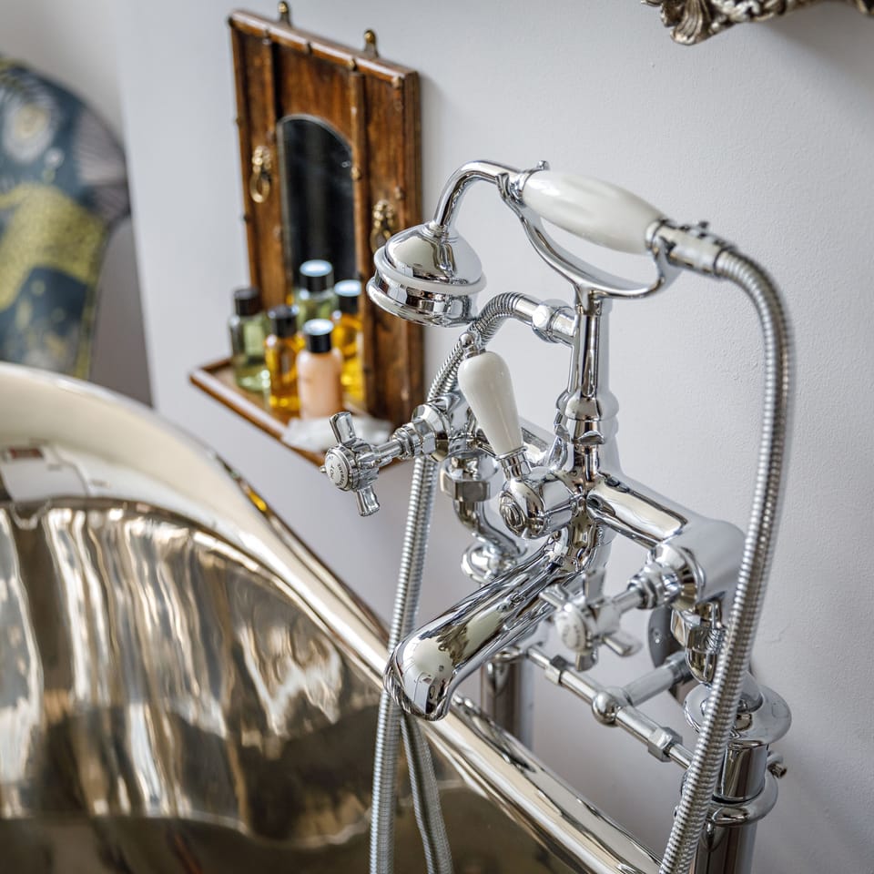 Bedroom nickel plated copper bath taps and shower detail 3