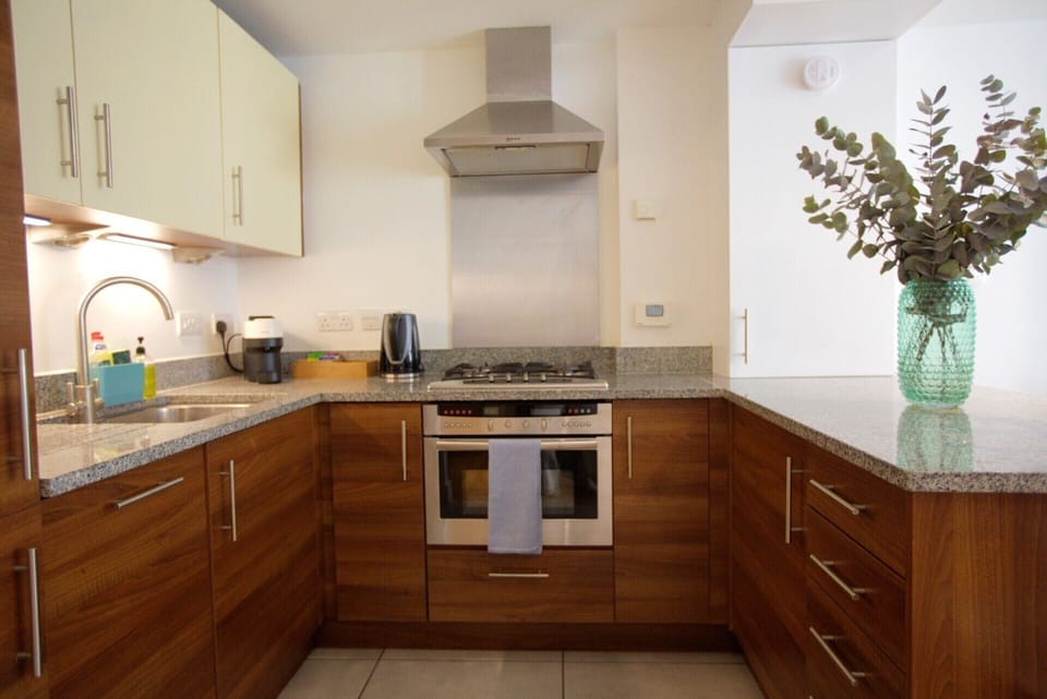 Fully integrated kitchen