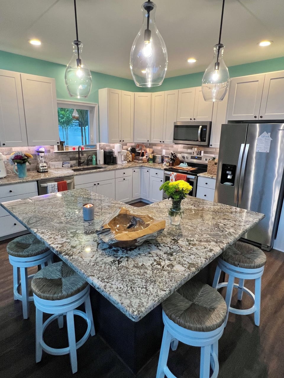 Kitchen island