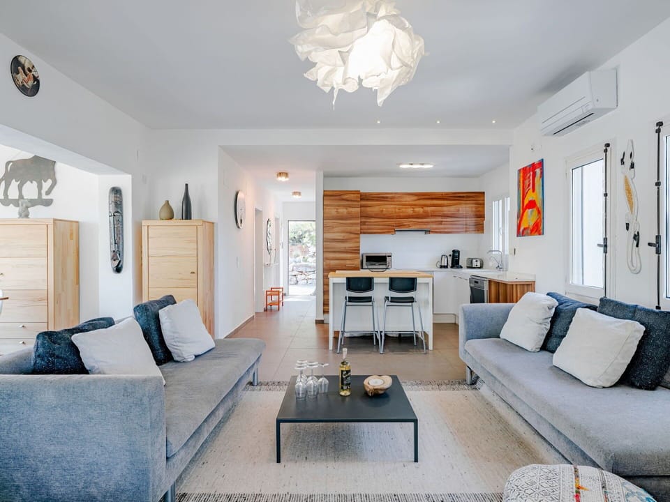 Furniture, Couch, Property, Table, Picture Frame, Comfort, Interior Design, Lighting, Floor