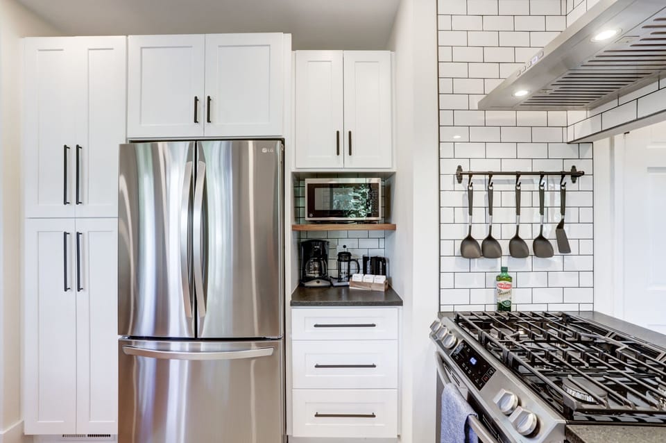 Unit 1, Kitchen