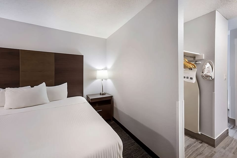 Comfortable King size bed!