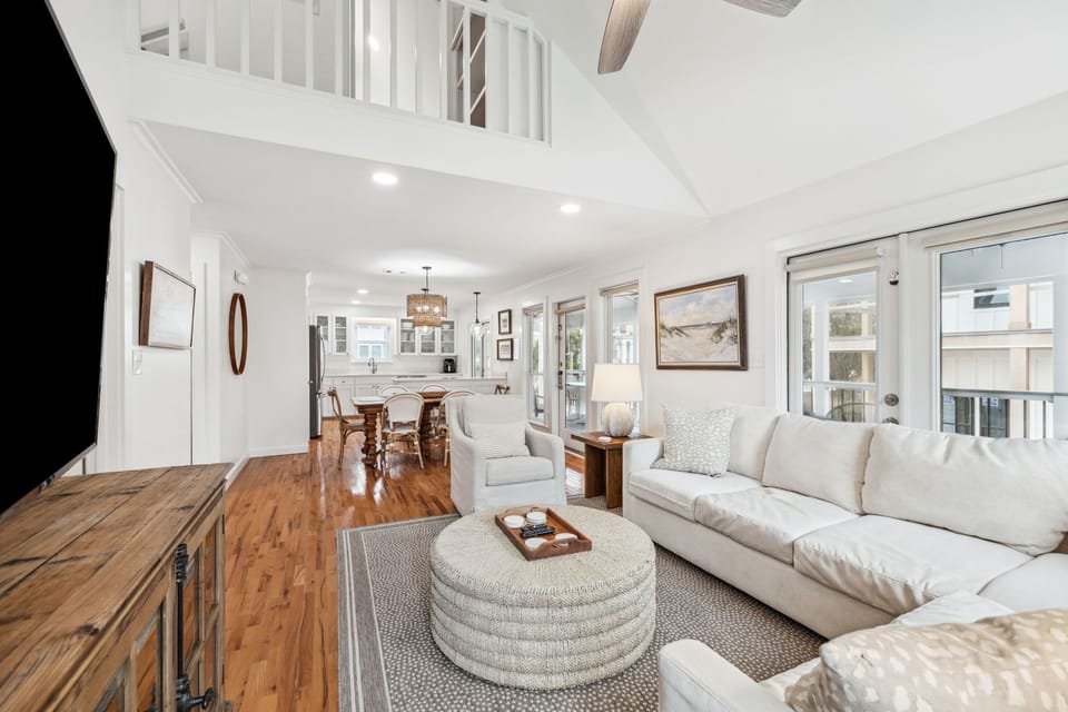 Open Concept Living!