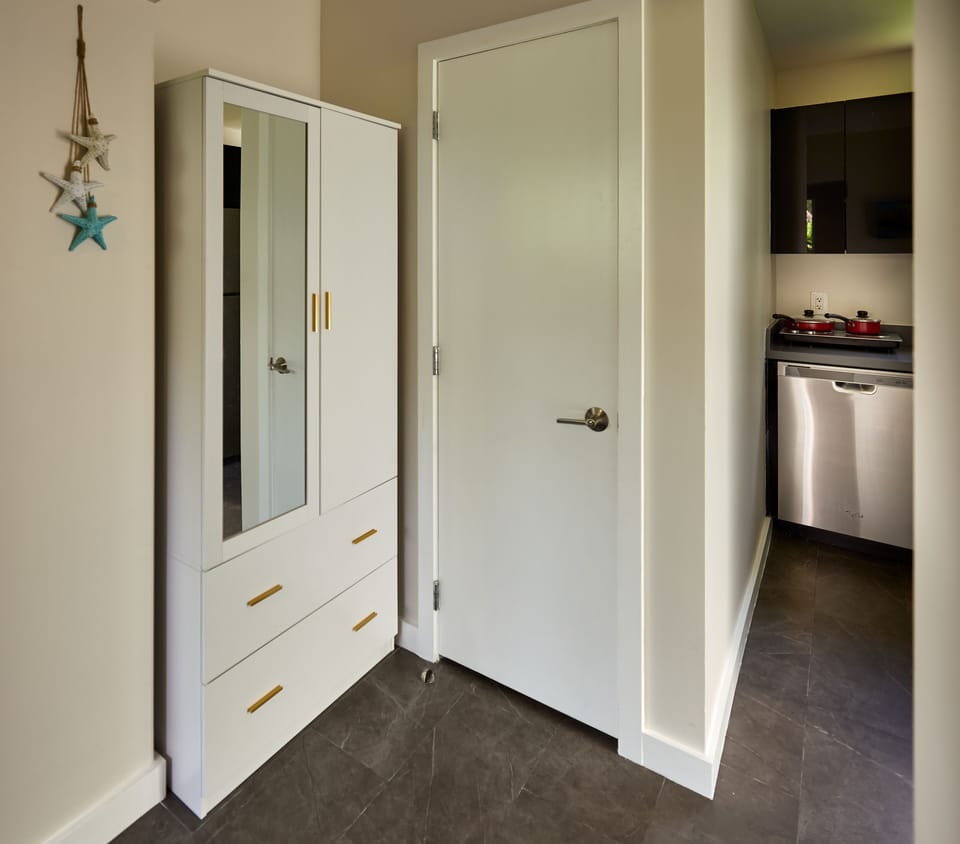 Wardrobe Armoire