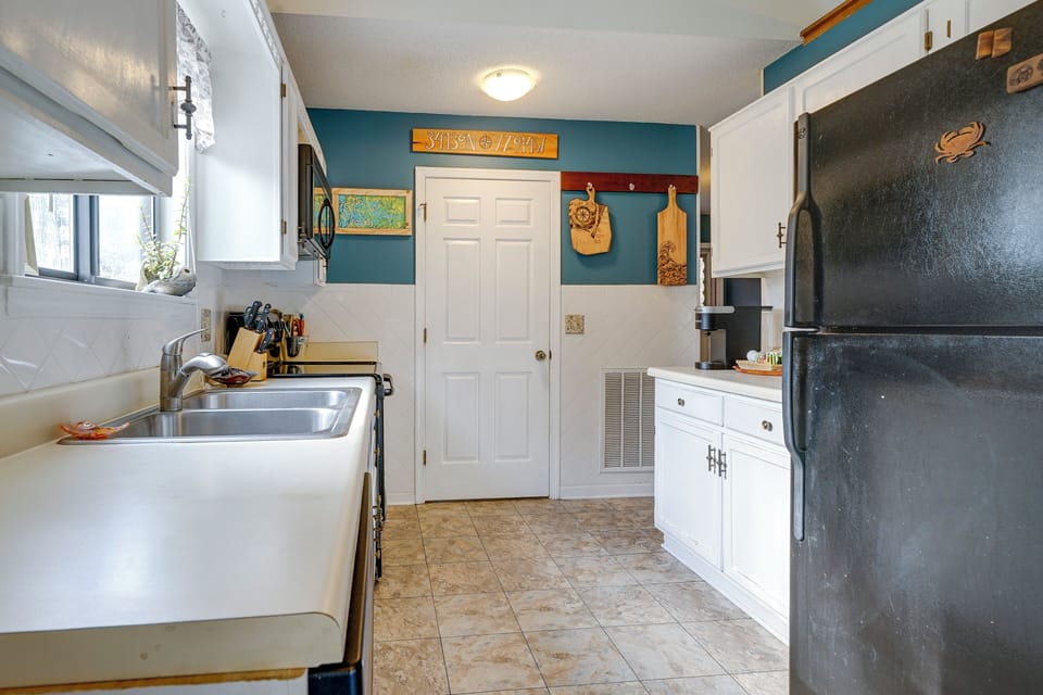 Kitchen | Stove/Oven | Dishwasher | Coffee Maker | Spices | Cooking Basics
