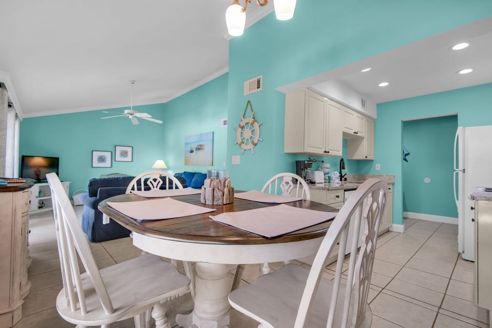 Dining to kitchen and living room