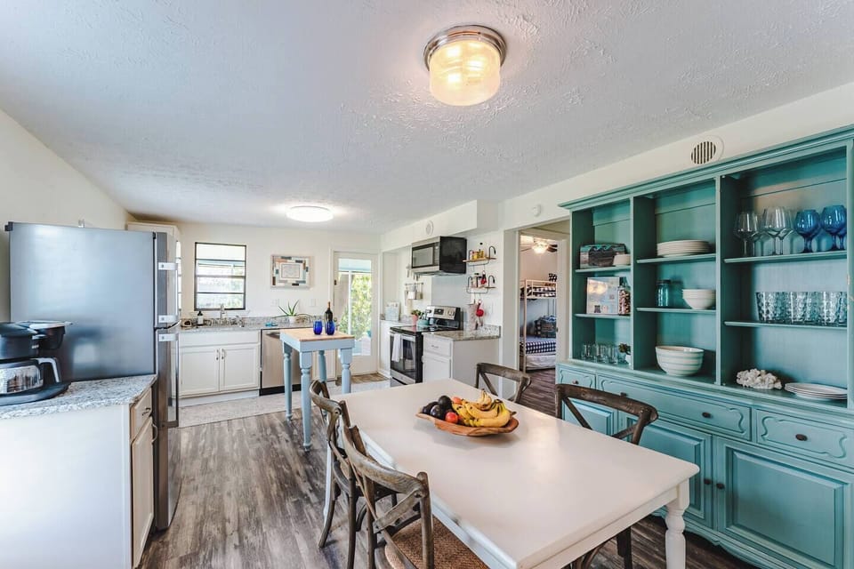 Large kitchen - great for cooking meals together