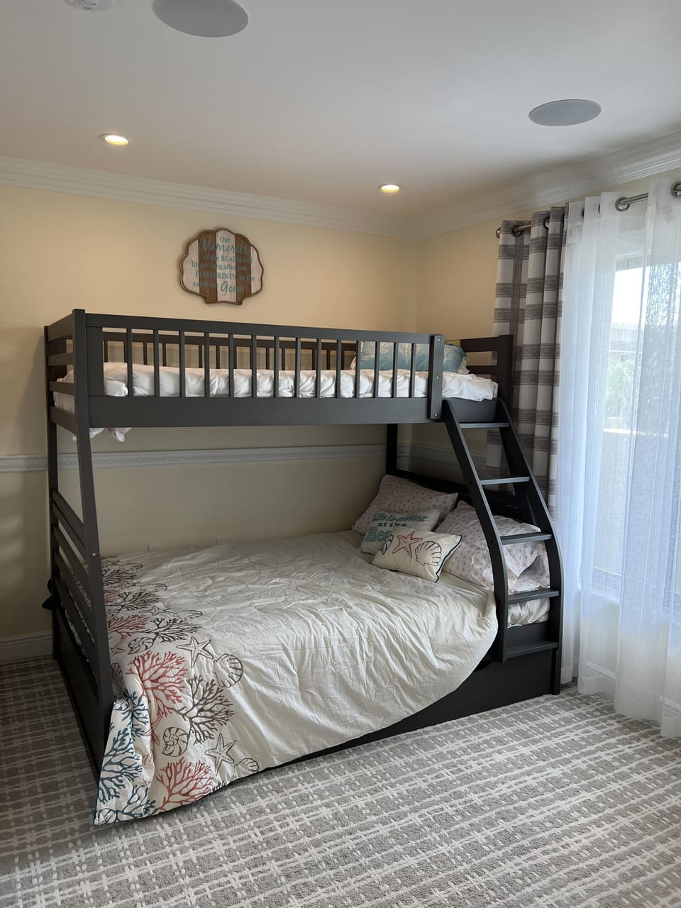 second bedroom that sleep up to 4