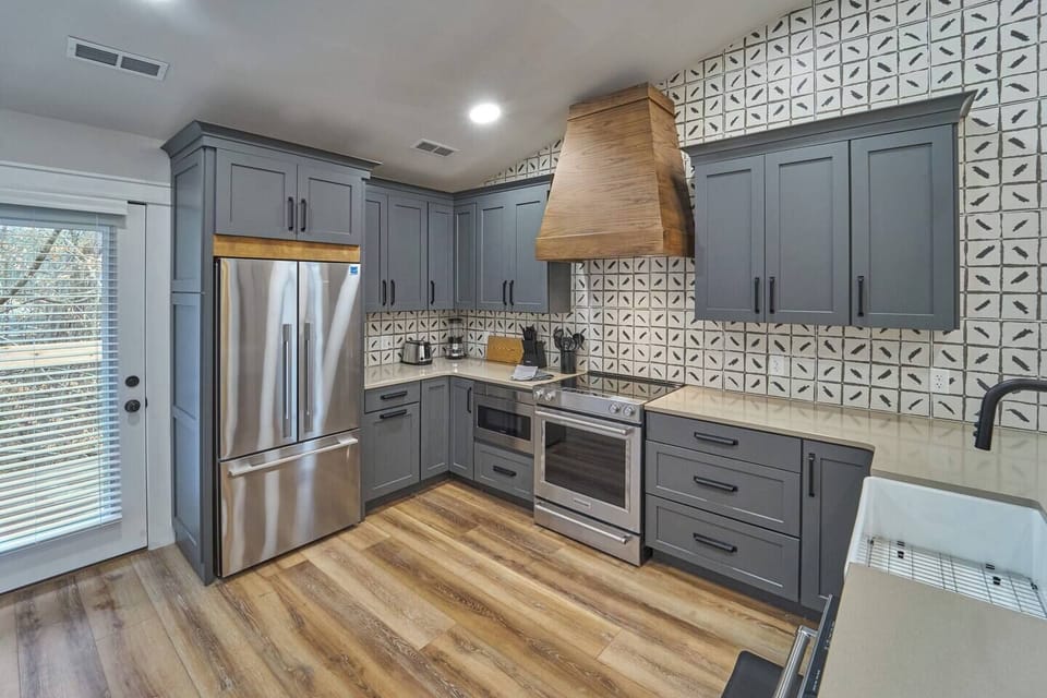 Kitchen (2)