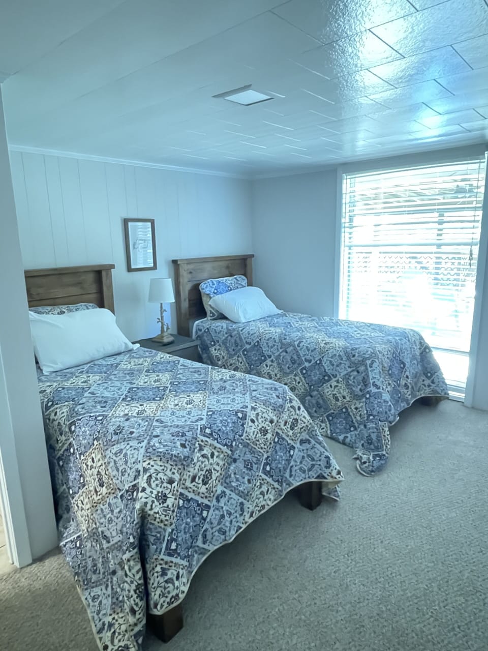 Third bedroom with twin beds