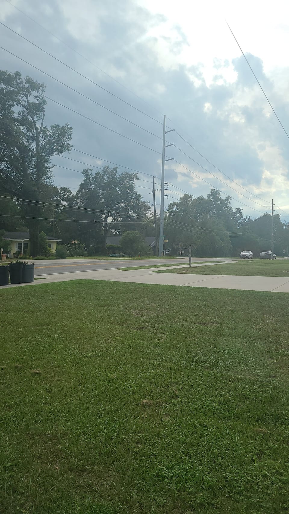 main road of north street 