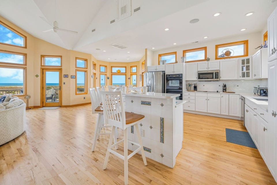 Surf or Sound Realty - 1072 - Camelot - Kitchen -1