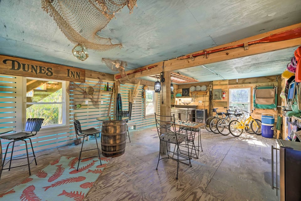 Storage Room | Board Games | 4 Bicycles | Beach Chairs