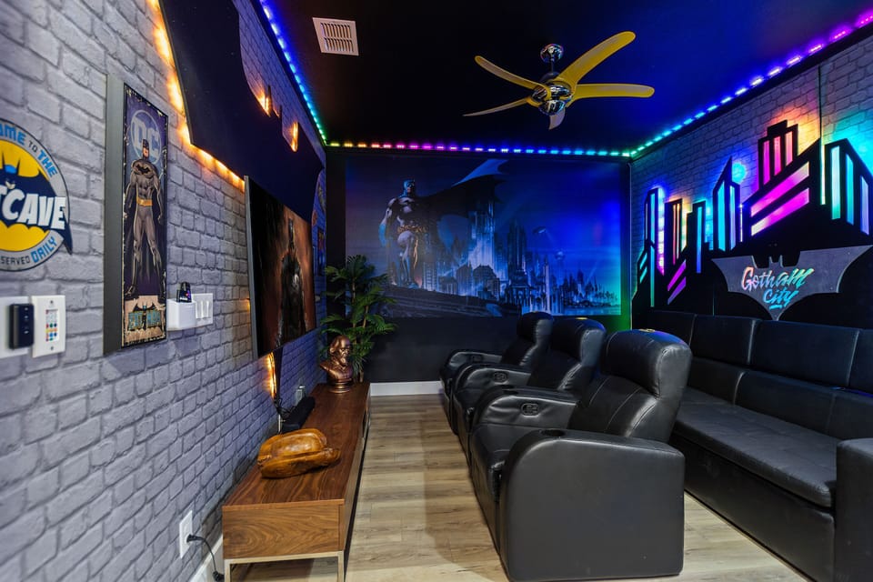 With 3 reclining chairs up front