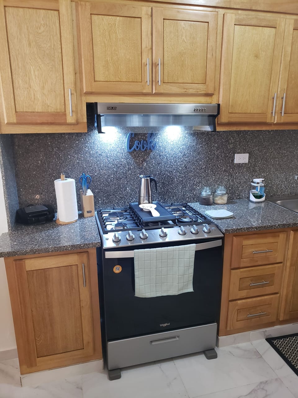 Private kitchen