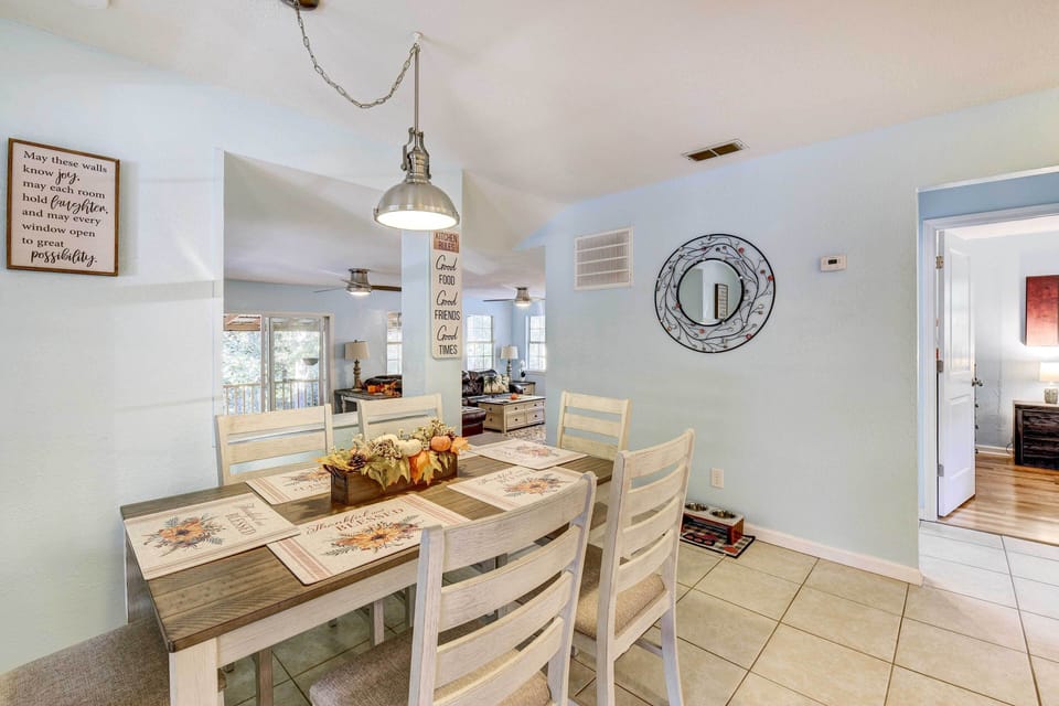 Dining Area | Dishware & Flatware