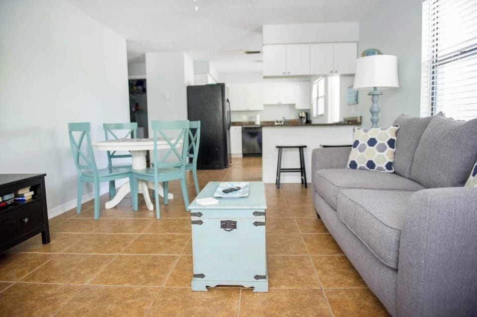 Unit A, 2nd floor