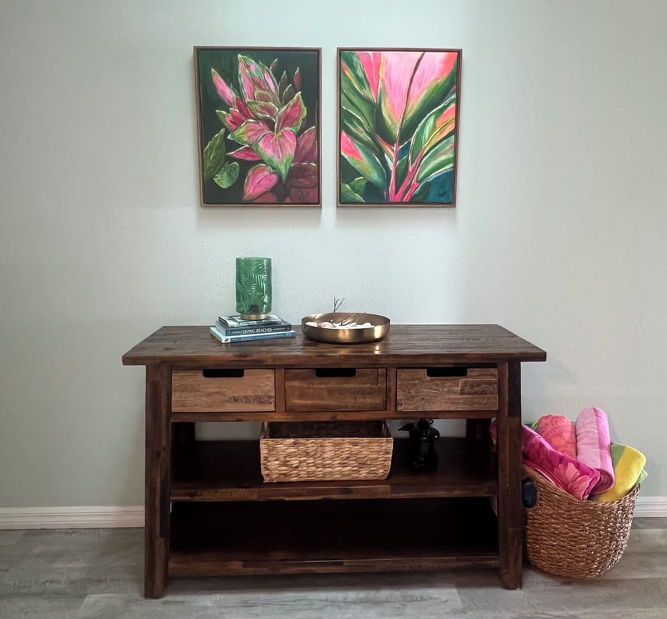 Fluffy, colorful beach towels are ready and waiting in the main entry hallway.