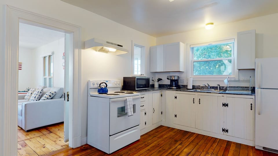Kitchen | Unit A