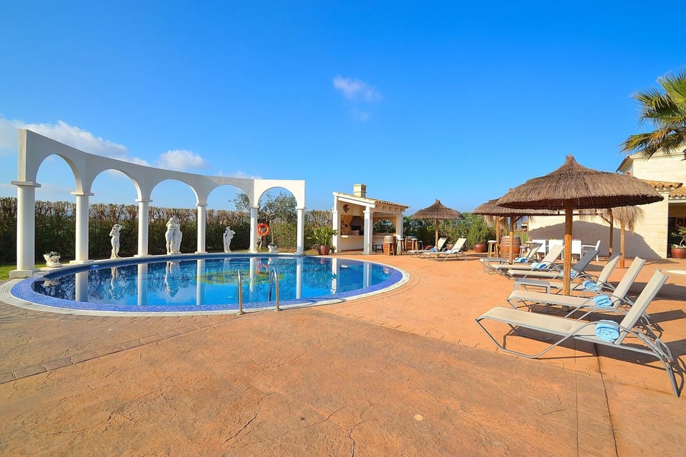 Finca mallorca with large pool