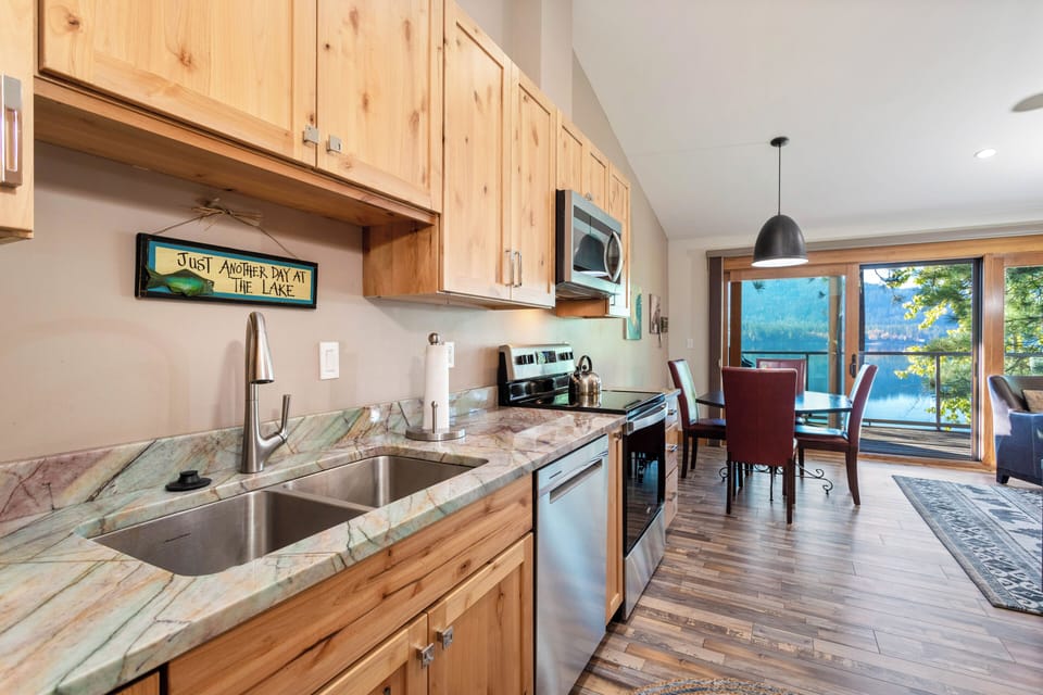 Cook a delicious meal with a view | Main Level