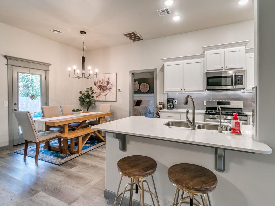Kitchen/Dining
