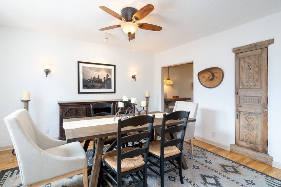 Casita Zorrillo Dining Area