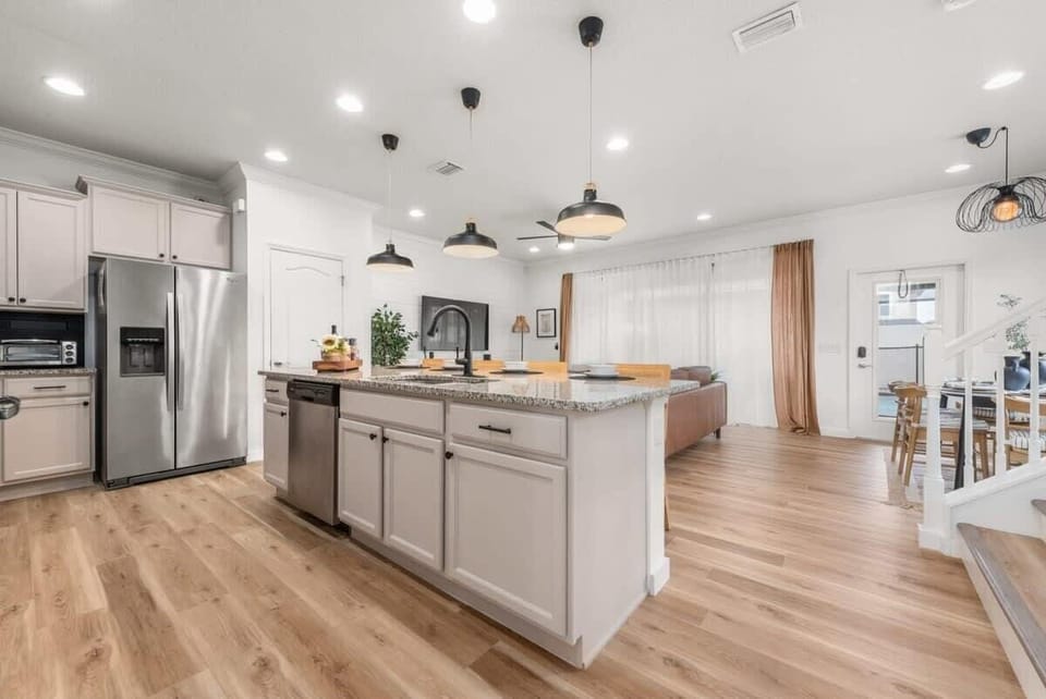 Wide open concept to share all the best moments of your stay with the fmaily
