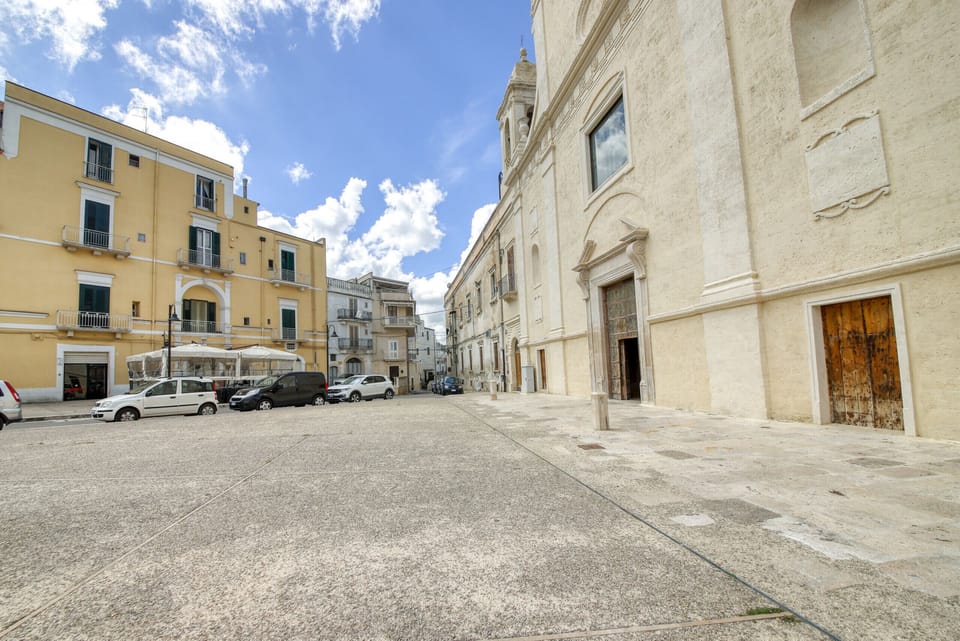 outdoor square Pellicciari 14 - Affitti Brevi Italia