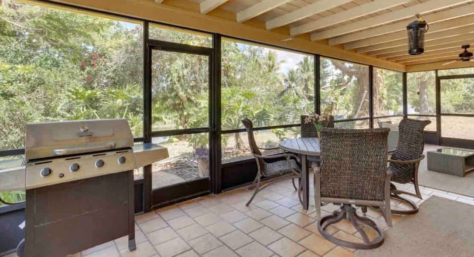 Enclosed Patio with canal views.