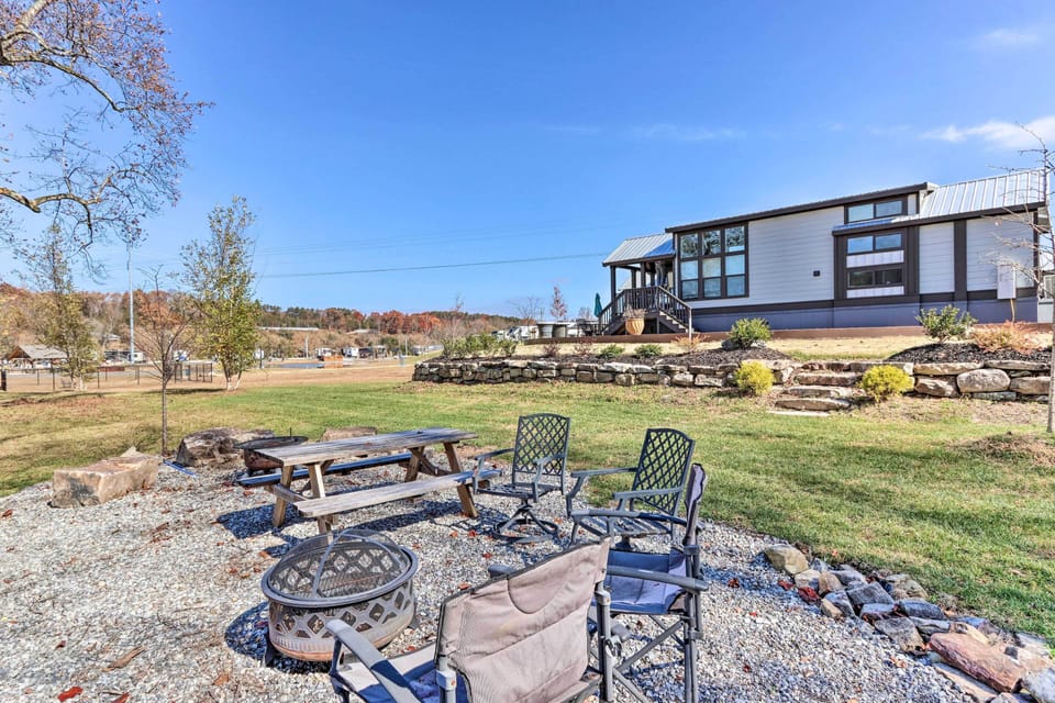 Fire Pit | Outdoor Seating | Picnic Table