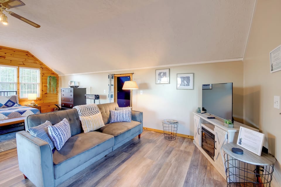 Living Area | Smart TV | Electric Fireplace