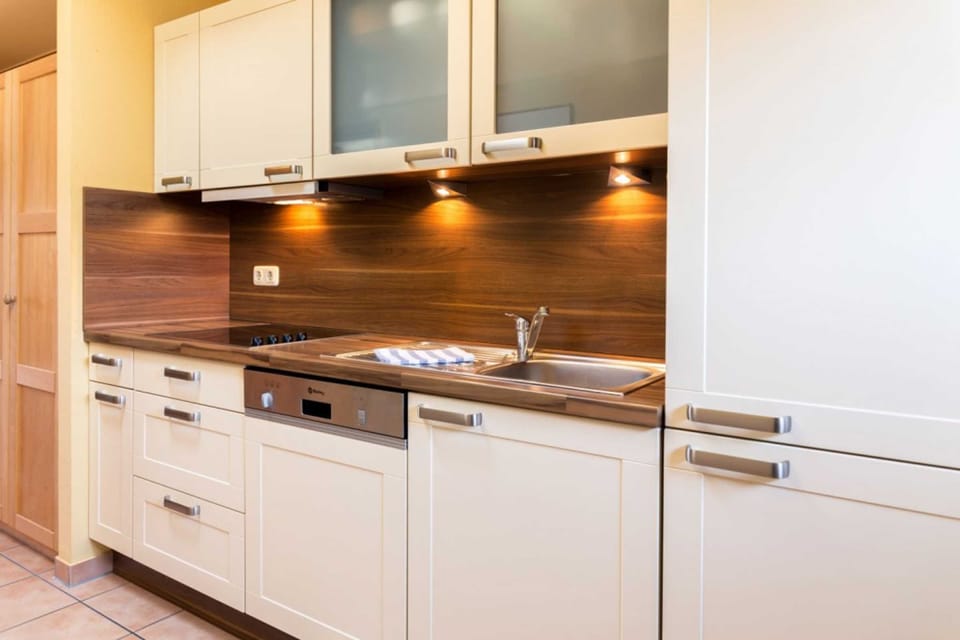 Eldenburg 3 - Urlaub am See - Ferienwohnungen auf dem Fischerhof Eldenburg Apartment in Waren