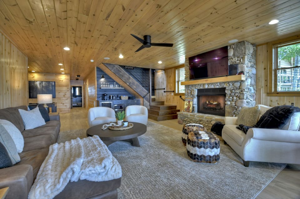 Family Room Terrace 2