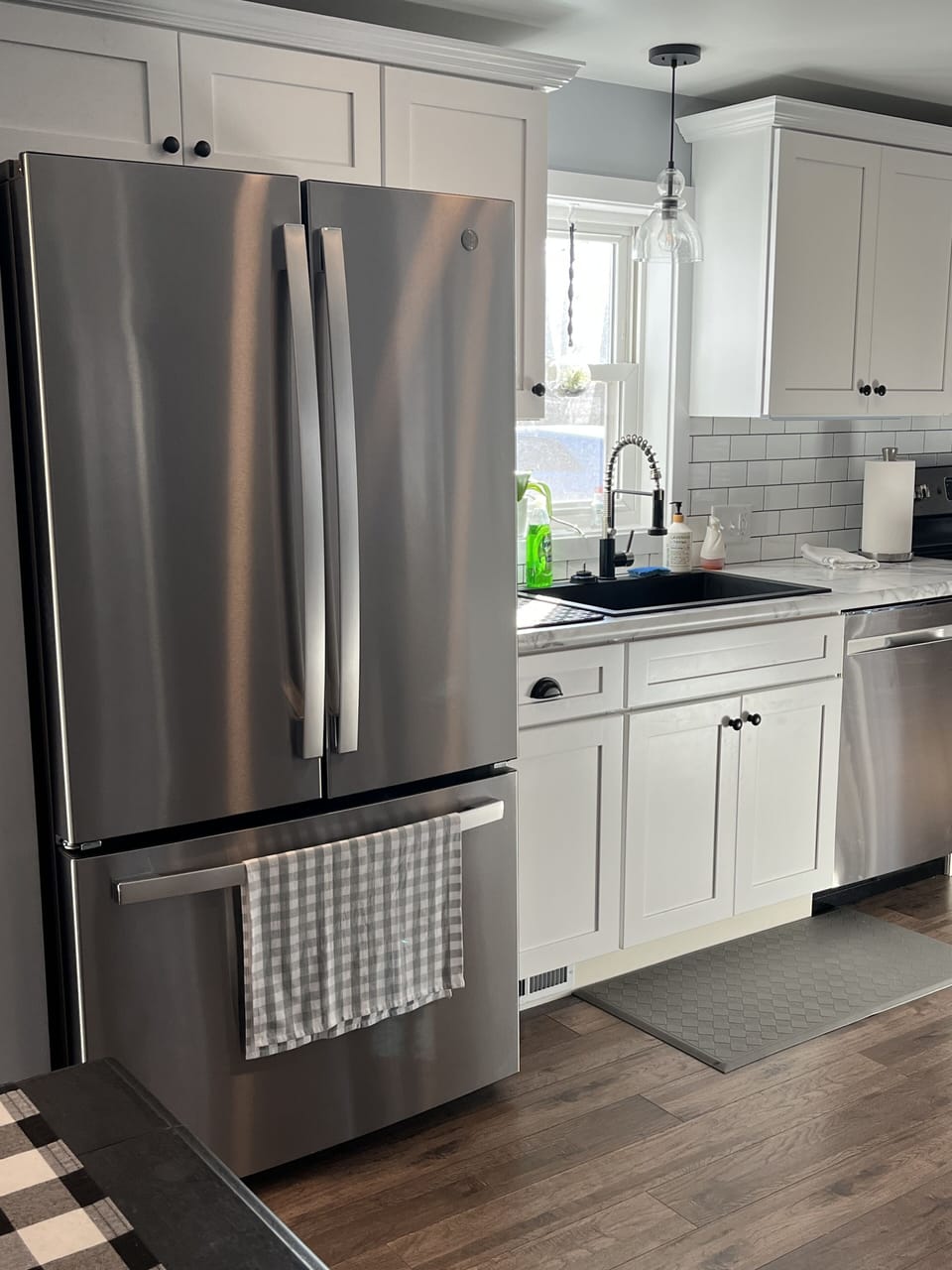 Full kitchen 